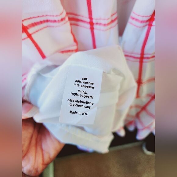 Hutch   - Picture 6 of 9